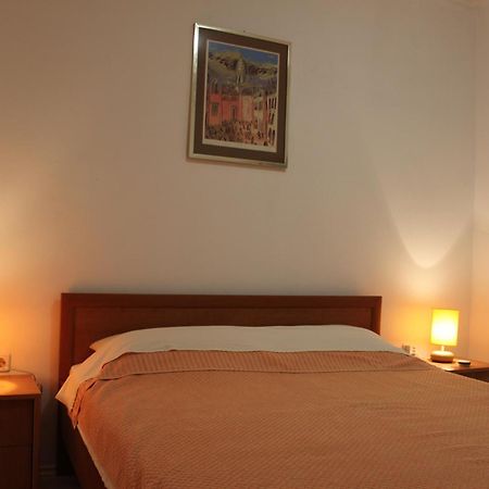 Apartmani "Mali Mago" Tribunj  Ruang foto