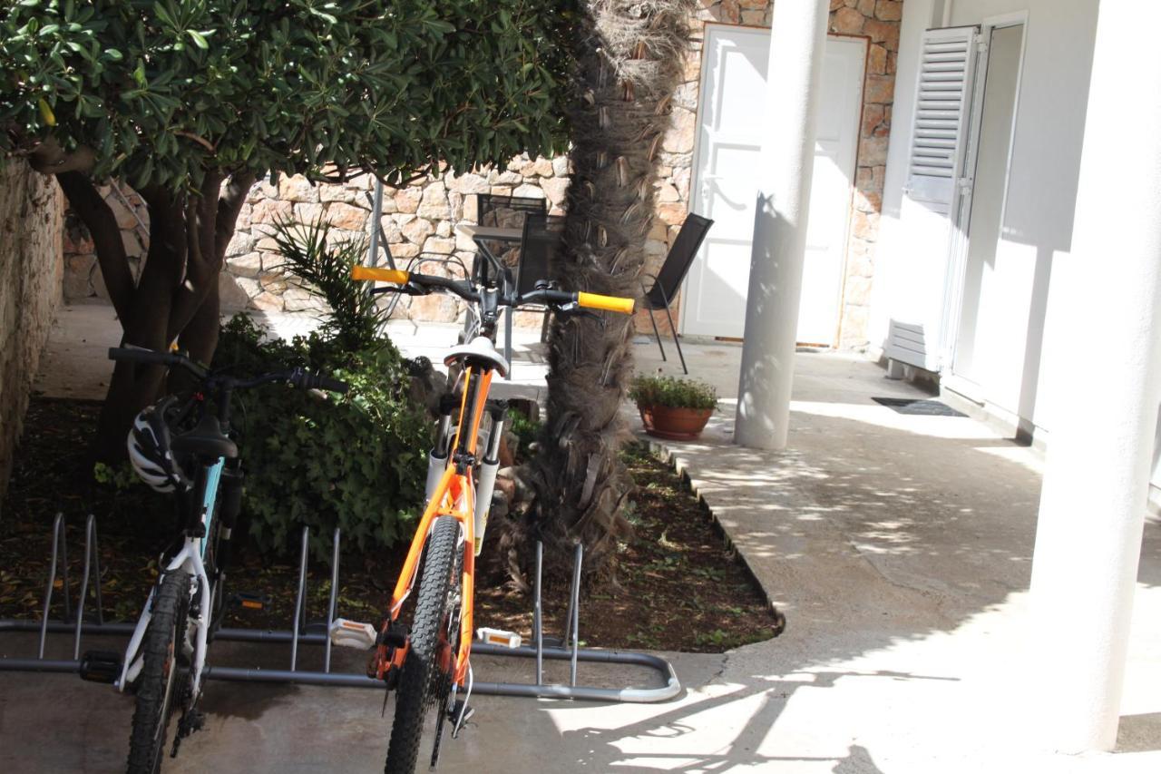Apartmani "Mali Mago" Tribunj  Bagian luar foto