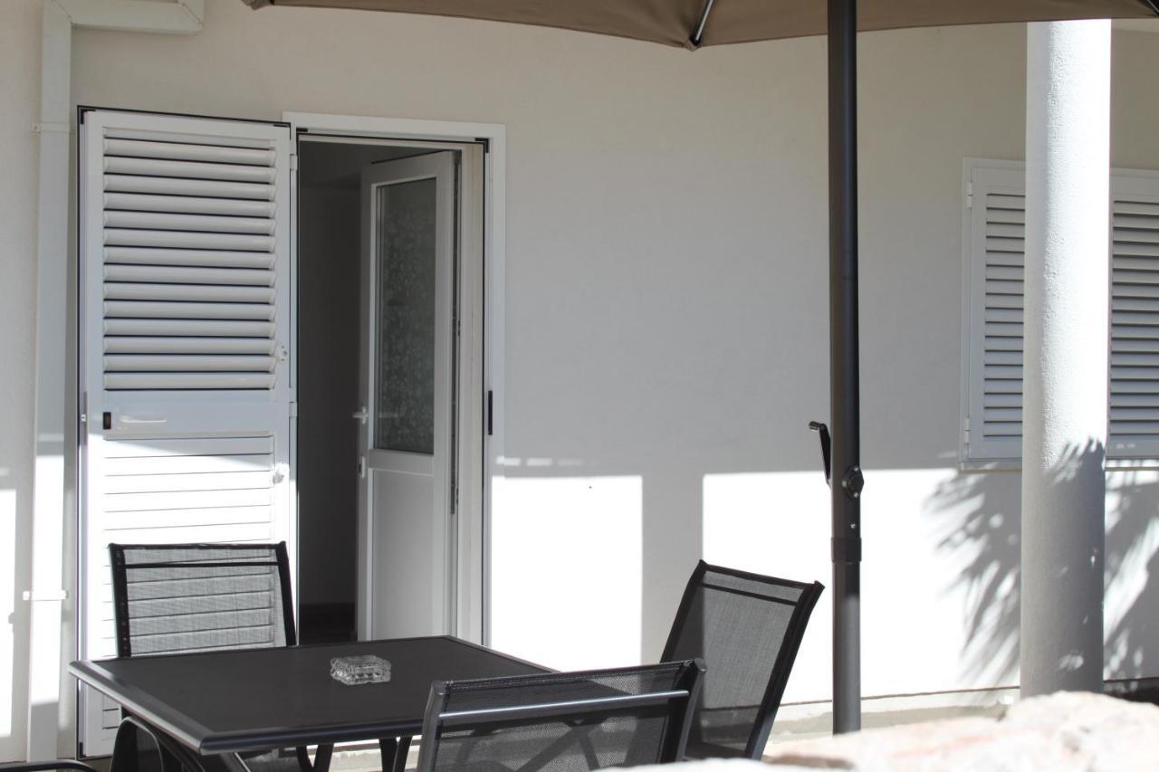 Apartmani "Mali Mago" Tribunj  Bagian luar foto