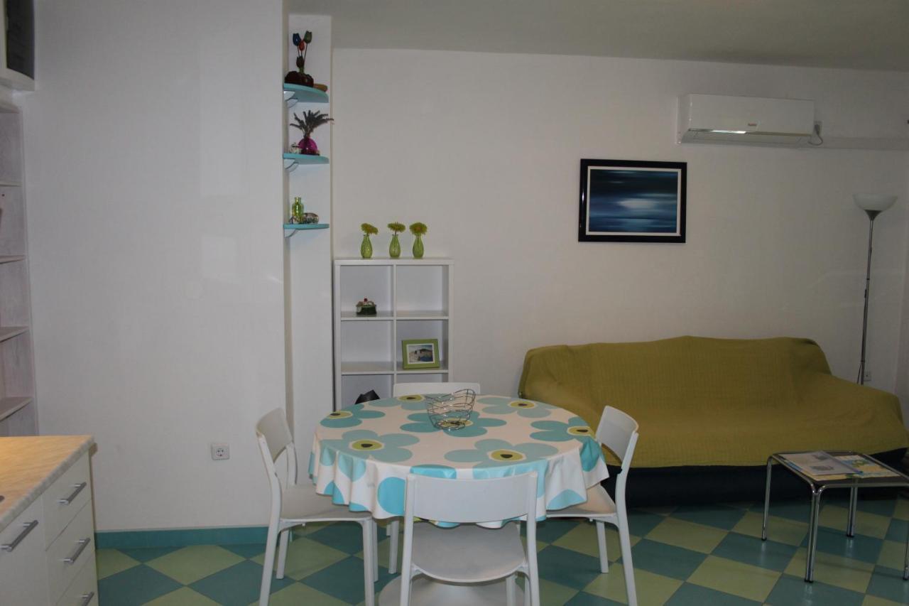 Apartmani "Mali Mago" Tribunj  Bagian luar foto