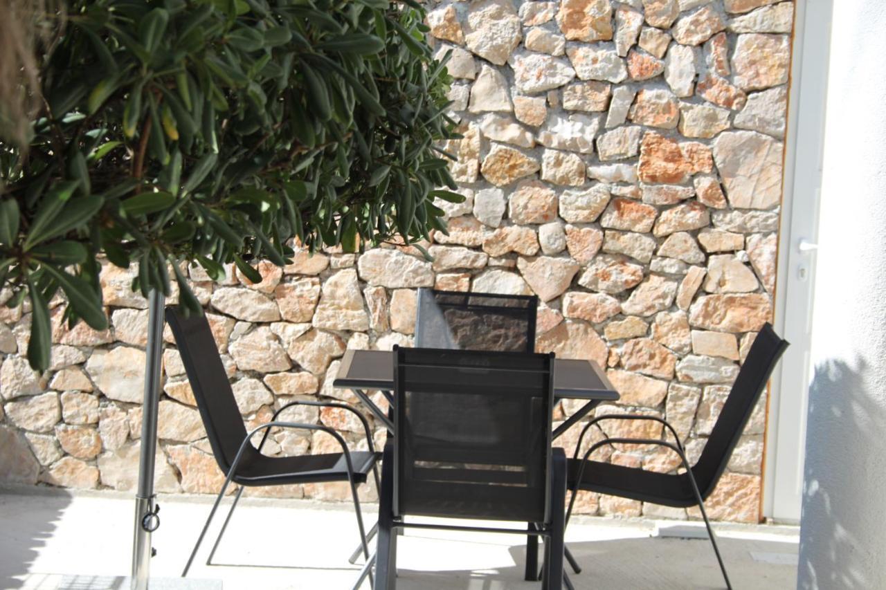 Apartmani "Mali Mago" Tribunj  Bagian luar foto